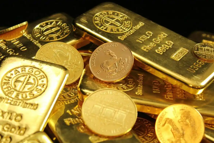 Gold Tops $4,200 as Rate-Cut Bets Fuel Safe-Haven Surge