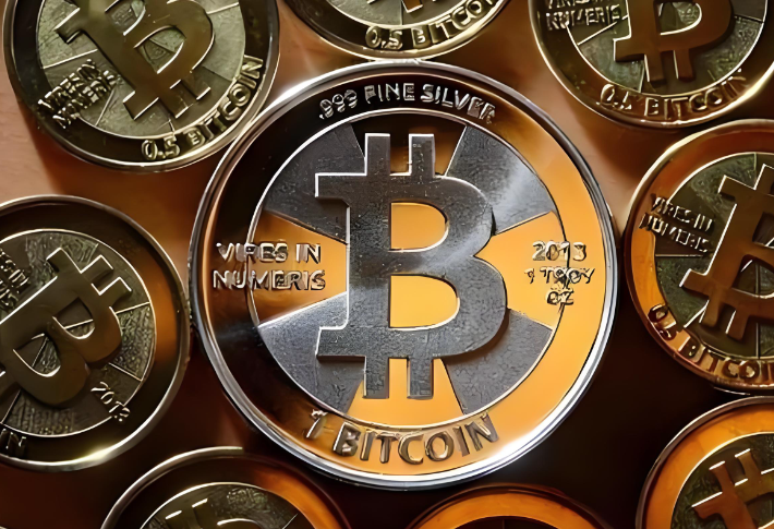 Bitcoin Drops Below $95K as ETF Inflows Slow and Miner Selling Intensifies